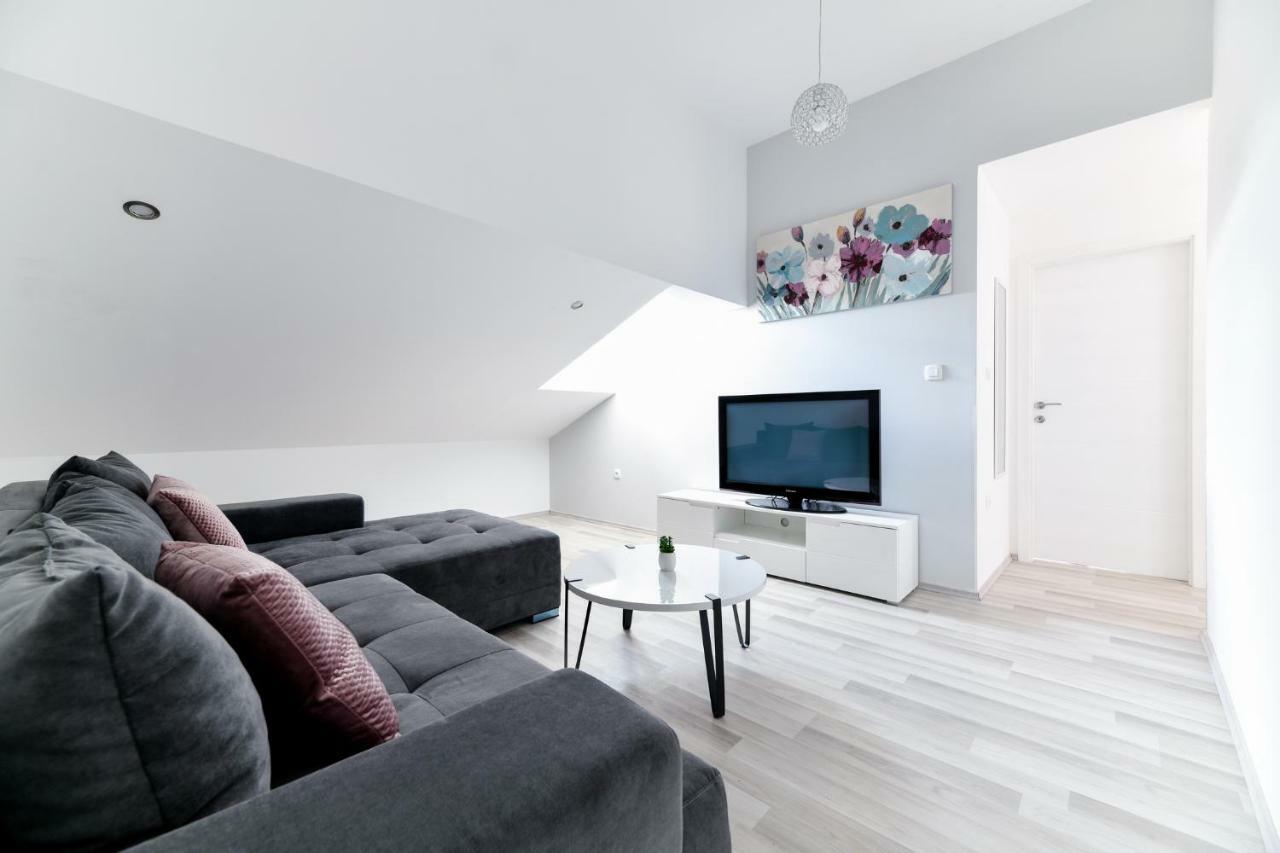 Grey Apartment Old Town Zadar Extérieur photo